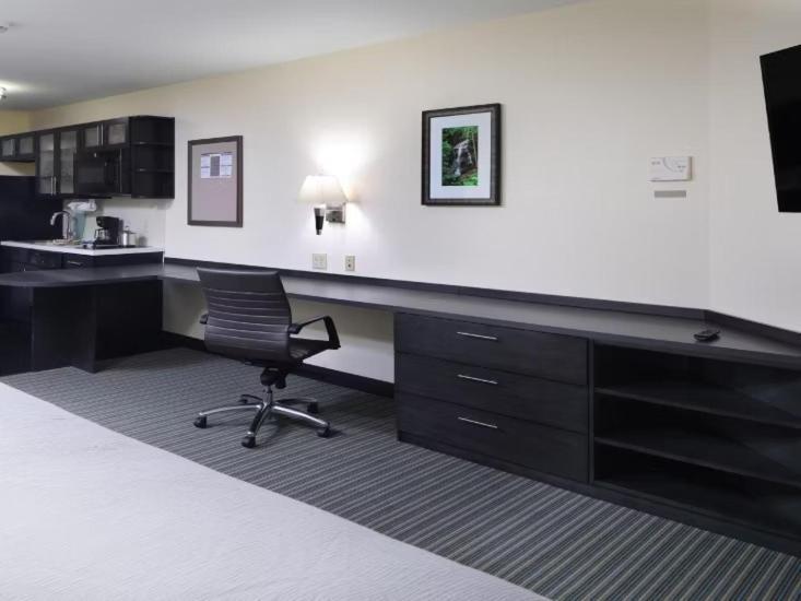 Candlewood Suites - Newark South - University Area By Ihg Eksteriør bilde