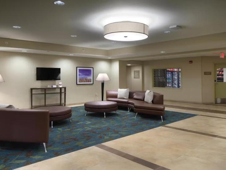 Candlewood Suites - Newark South - University Area By Ihg Eksteriør bilde