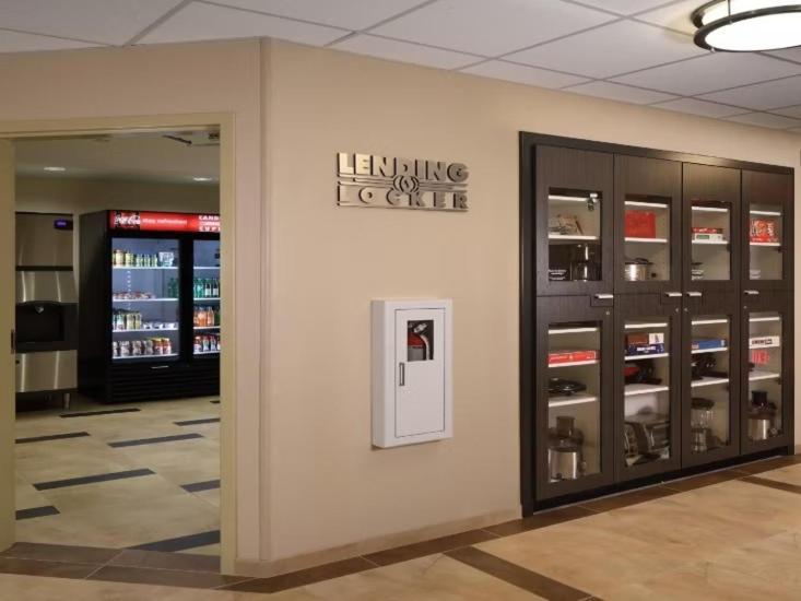 Candlewood Suites - Newark South - University Area By Ihg Eksteriør bilde